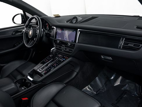 Used 2022 Porsche Macan GTS w/ Premium Package Plus AWD/4WD image 17
