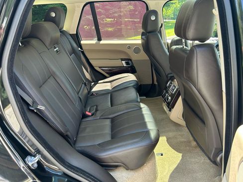 Used 2014 Land Rover Range Rover HSE AWD/4WD image 17