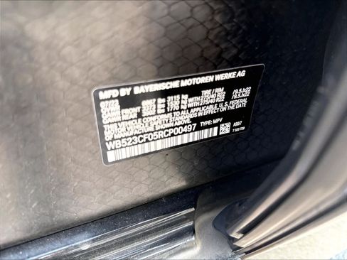 Used 2024 BMW iX xDrive50 w/ Sport Package AWD/4WD image 20