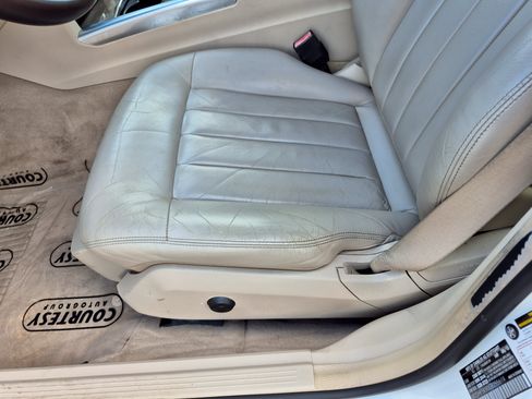 Used 2016 Mercedes-Benz E 350 Sedan w/ Premium Package image 23