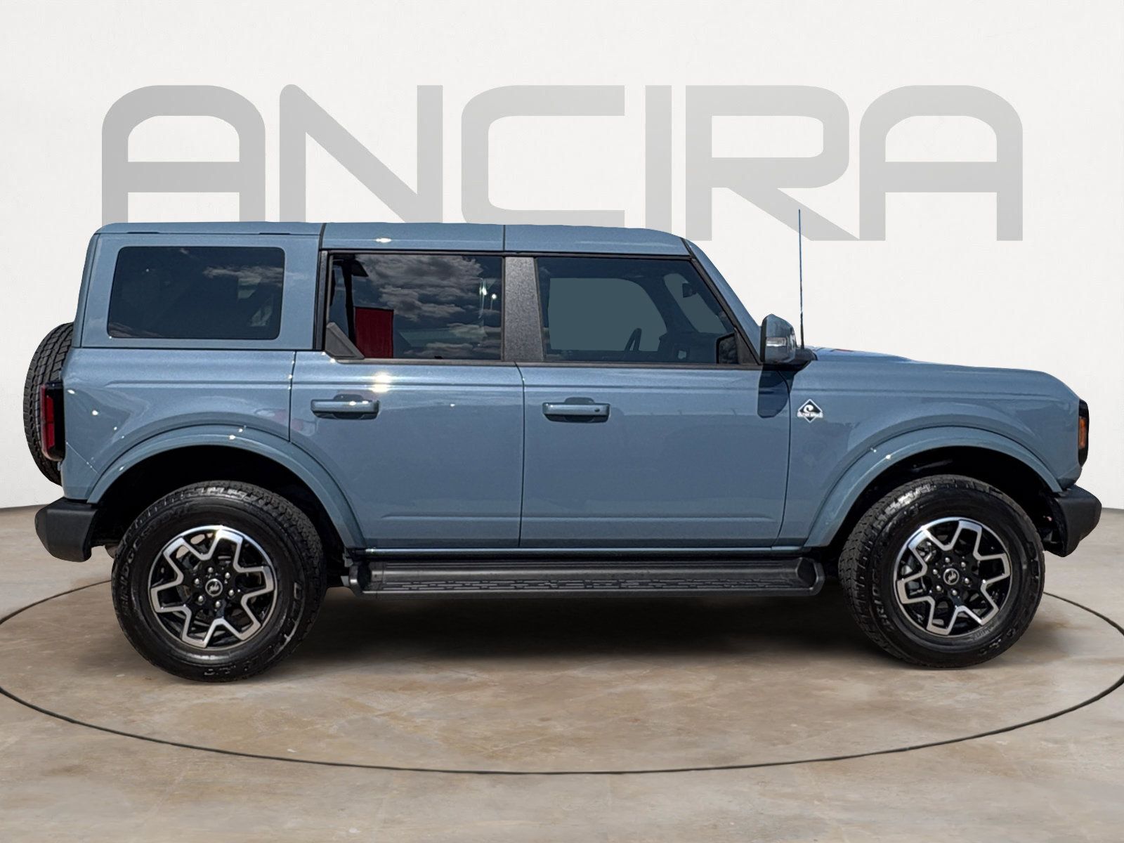 Used 2025 Ford Bronco Outer Banks AWD/4WD image 11