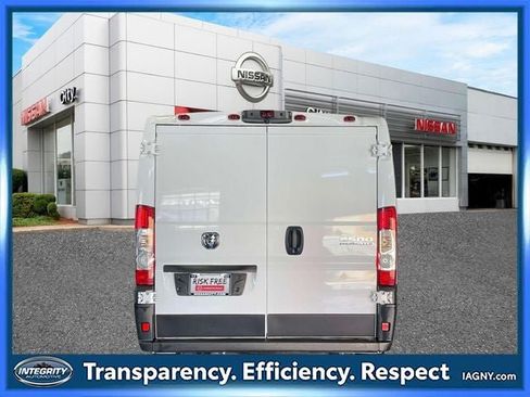 Used 2025 RAM ProMaster 2500 w/ Convenience Group FWD image 7