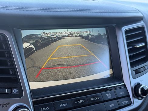 Used 2016 Hyundai Tucson Limited w/ Option Group 03 FWD image 19