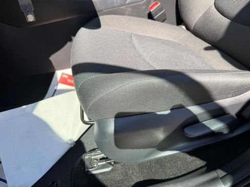 Used 2025 Toyota RAV4 LE FWD image 17