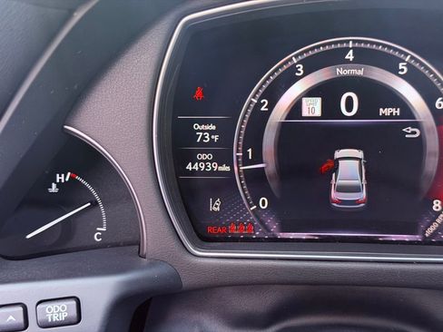 Certified 2023 Lexus LS 500 w/ Interior Upgrade Package image 24