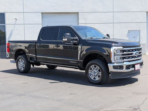 Used 2023 Ford F250 Lariat w/ Lariat Ultimate Package AWD/4WD image 3