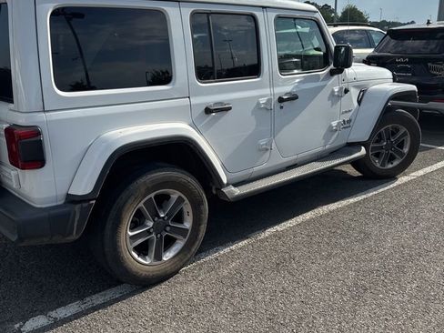 Used 2020 Jeep Wrangler Unlimited Sahara AWD/4WD image 7