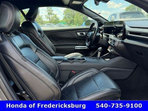 Used 2025 Ford Mustang Premium RWD image 22