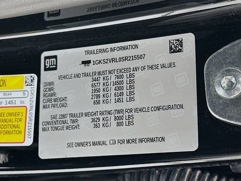 Used 2025 GMC Yukon AT4 Ultimate AWD/4WD image 35