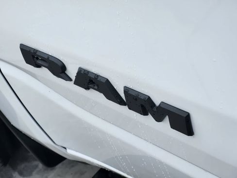 New 2026 RAM 1500 Express AWD/4WD image 9