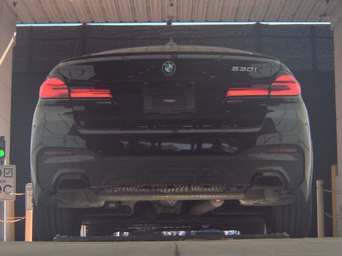 Used 2023 BMW 530i w/ M Sport Package image 5