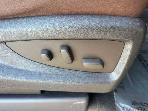 Used 2018 Chevrolet Silverado 1500 High Country image 27