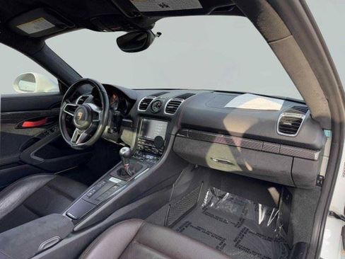 Used 2016 Porsche Cayman GT4 RWD image 39
