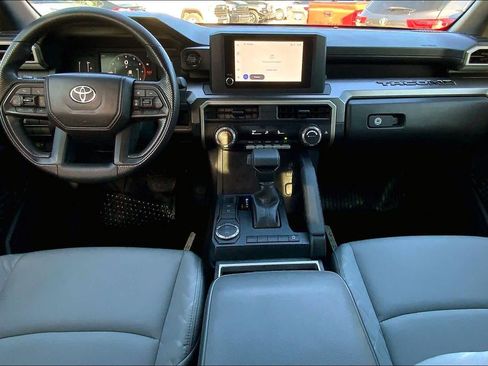 Used 2025 Toyota Tacoma SR5 image 15