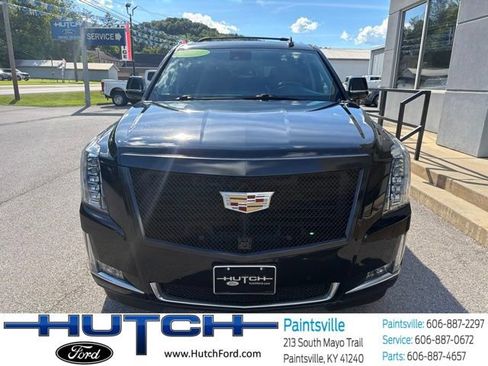 Used 2020 Cadillac Escalade Luxury AWD/4WD image 9