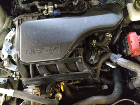 Used 2021 Nissan Rogue Sport SV w/ Technology Package FWD image 30