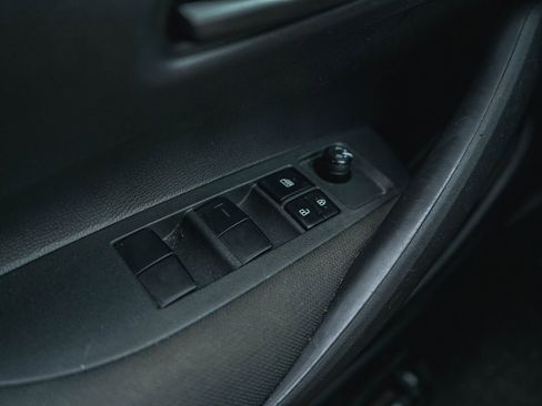 Used 2023 Toyota Corolla LE image 19