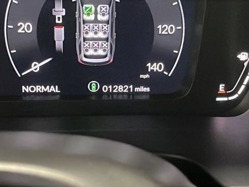 Used 2023 Honda Pilot Elite image 10