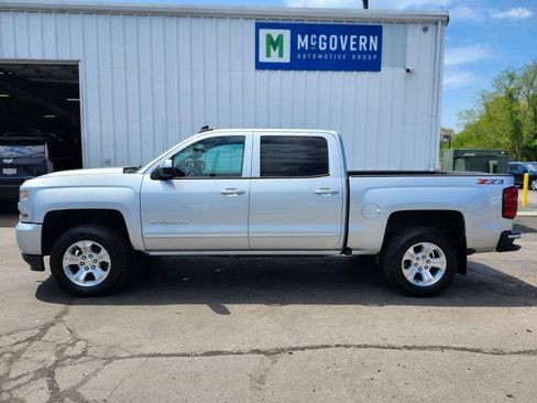 Used 2018 Chevrolet Silverado 1500 LT w/ All Star Edition AWD/4WD image 2