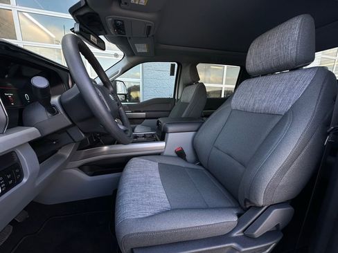 New 2026 Ford F250 XLT w/ XLT Premium Package image 31