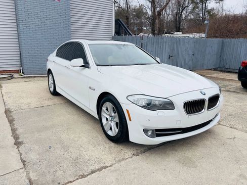 Used 2013 BMW 528i Sedan image 3