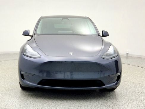 Used 2023 Tesla Model Y AWD image 2