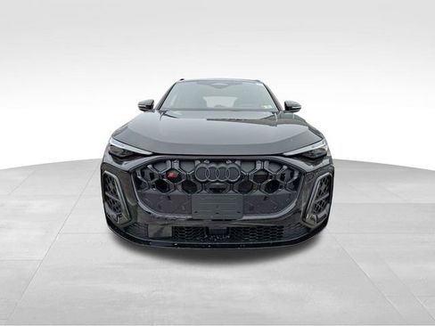 Used 2025 Audi SQ5 Premium Plus image 2