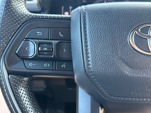 Used 2025 Toyota Tacoma SR5 AWD/4WD image 20