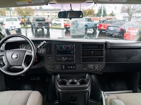 Used 2017 Chevrolet Express 3500 LT w/ LT Preferred Equipment Group RWD image 20