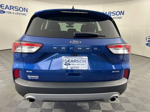 Used 2022 Ford Escape SE image 8