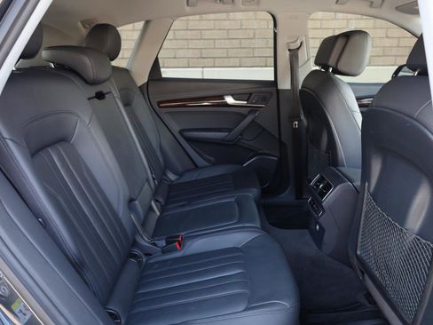 Used 2018 Audi Q5 2.0T Premium AWD/4WD image 21