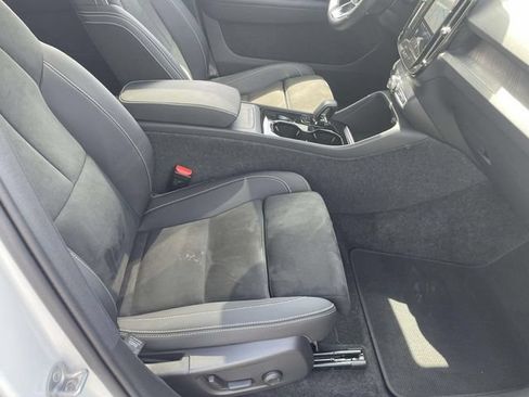 Used 2023 Volvo C40 P8 Recharge Ultimate AWD/4WD image 21
