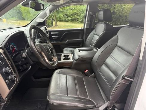 Used 2017 GMC Sierra 1500 Denali w/ Denali Ultimate Package AWD/4WD image 11