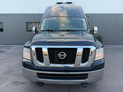 Used 2017 Nissan NV 3500 SL image 3