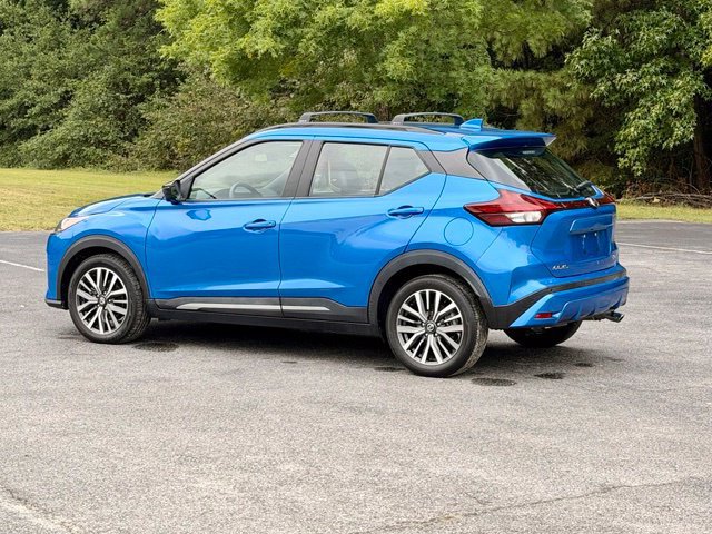 Used 2021 Nissan Kicks SR w/ SR Premium Package FWD image 4