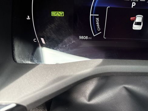 Used 2025 Toyota Camry SE image 19