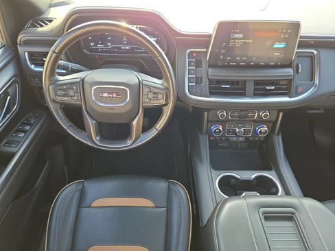 Used 2023 GMC Yukon AT4 AWD/4WD image 14