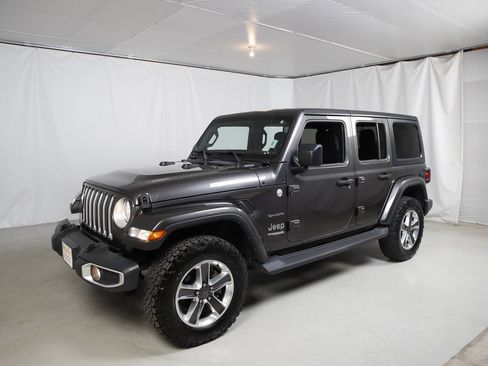 Used 2021 Jeep Wrangler Unlimited Sahara image 17