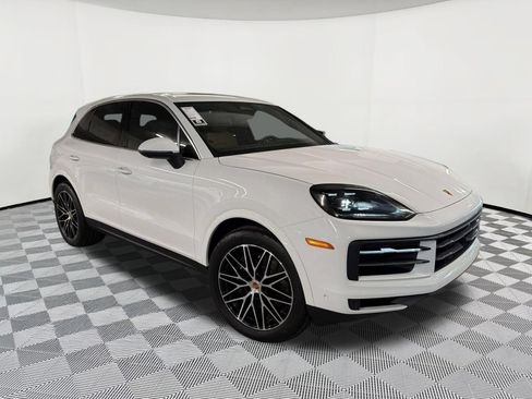 Used 2026 Porsche Cayenne AWD/4WD image 7