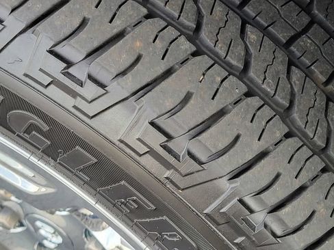 Used 2020 RAM 1500 Big Horn AWD/4WD image 10