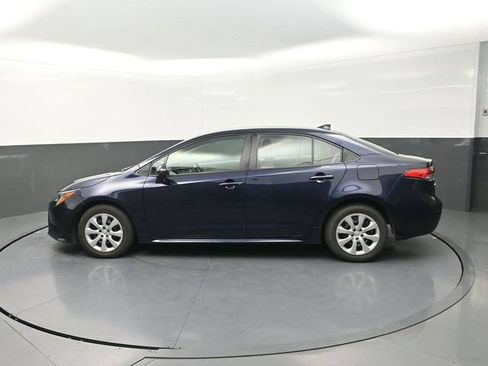 Used 2024 Toyota Corolla LE FWD image 4