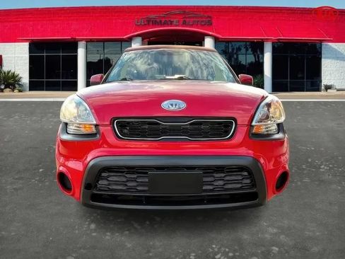 Used 2013 Kia Soul FWD image 22