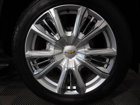 Used 2023 Chevrolet Tahoe High Country w/ Advanced Technology Package image 32