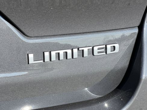 New 2025 Jeep Grand Cherokee Limited image 27