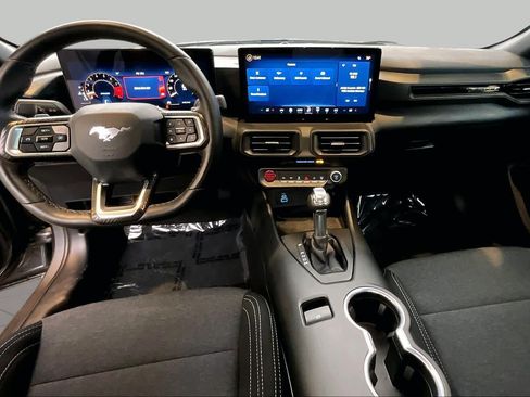 Used 2025 Ford Mustang GT RWD image 15