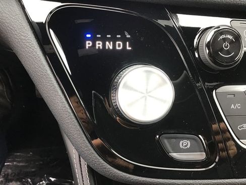 New 2026 Chrysler Pacifica Limited w/ S Appearance Package image 15