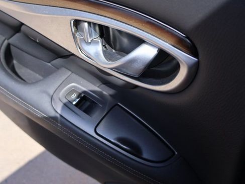 Used 2012 INFINITI M37 x w/ Deluxe Touring Pkg AWD/4WD image 18