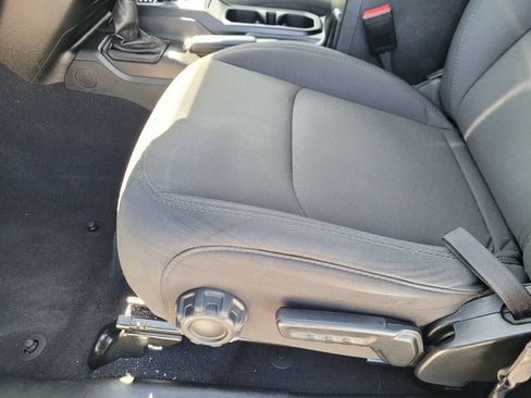 Used 2023 Jeep Wrangler Unlimited Sport AWD/4WD image 17