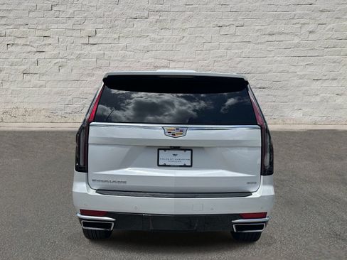 Certified 2024 Cadillac Escalade Premium Luxury w/ LPO, Floor Liner Package AWD/4WD image 4