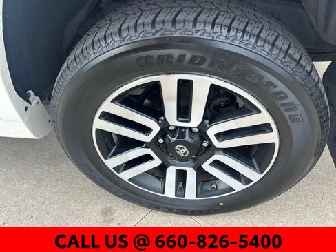 Used 2018 Toyota 4Runner Limited AWD/4WD image 10